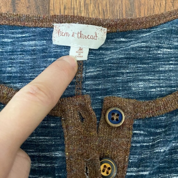 Hem & Thread long sleeve tee with lace - Picture 12 of 17